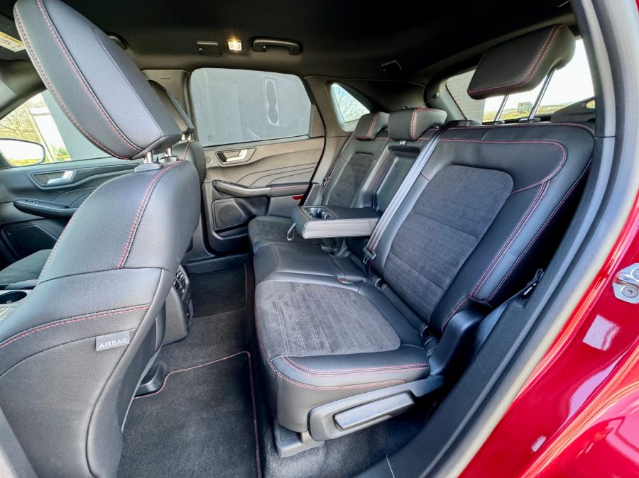 Attól, hogy nem fiatal, még ne írjuk le – Ford Kuga 2.5l Plug-In Hybrid AT FWD - STYLENEWS - Mobility - 2023 Kuga, Ford Kuga PHEV teszt, Ford Kuga plug-in hybrid teszt, Kuga ford, 