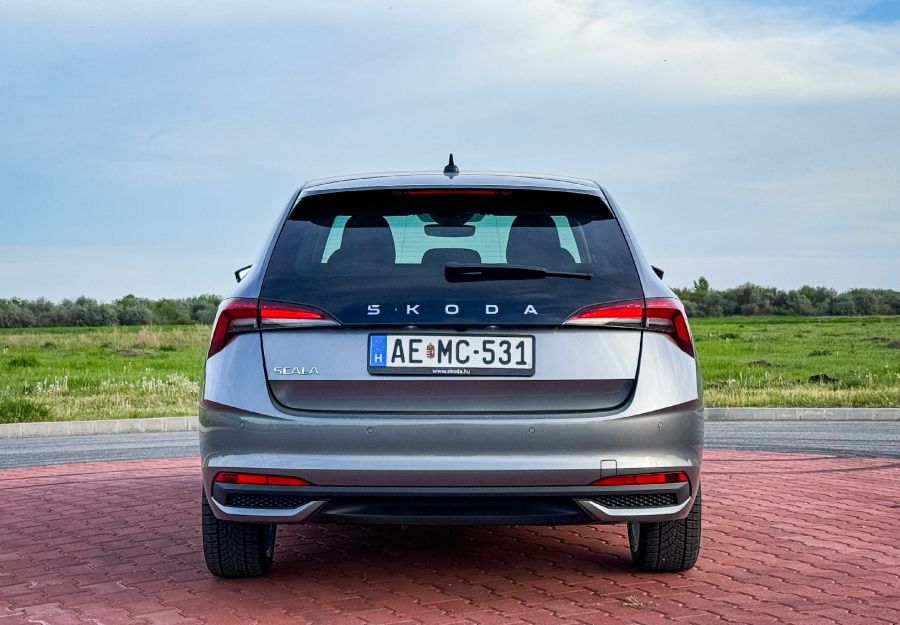 Még egy lépést előre - Skoda Scala Selection 1.5 TSI DSG - STYLENEWS - Mobility - 2024 Skoda Scala teszt, scala skoda, skoda scala, Skoda Scala 1.5 tsi DSG teszt, 