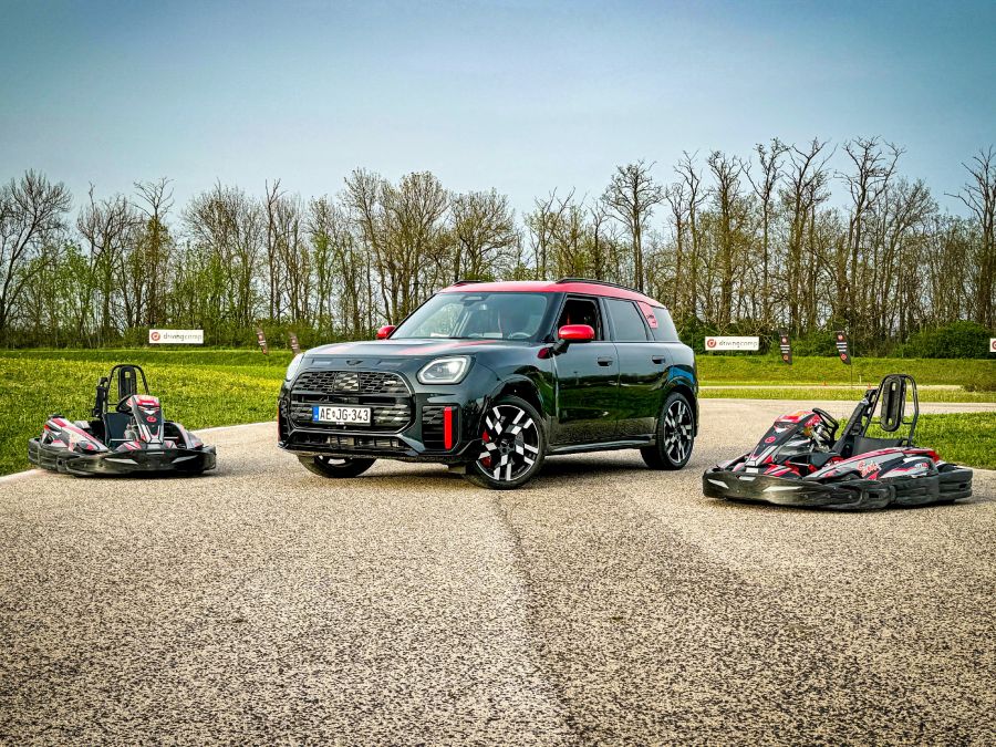 Startvonalon – Mini Countryman John Cooper Works All4 - STYLENEWS - Mobility - 2024 JCW Countryman teszt, 2024 Mini countryman JCW teszt, 2024 mini countryman John Cooper Works All4 teszt, Countryman JCW teszt, Mini Countryman teszt, 