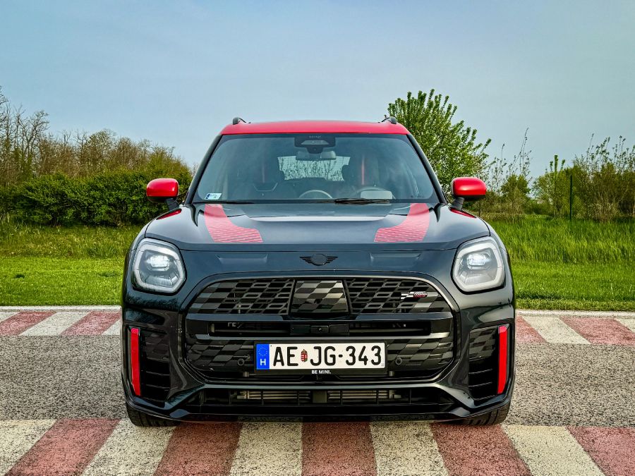 Startvonalon – Mini Countryman John Cooper Works All4 - STYLENEWS - Mobility - 2024 JCW Countryman teszt, 2024 Mini countryman JCW teszt, 2024 mini countryman John Cooper Works All4 teszt, Countryman JCW teszt, Mini Countryman teszt, 