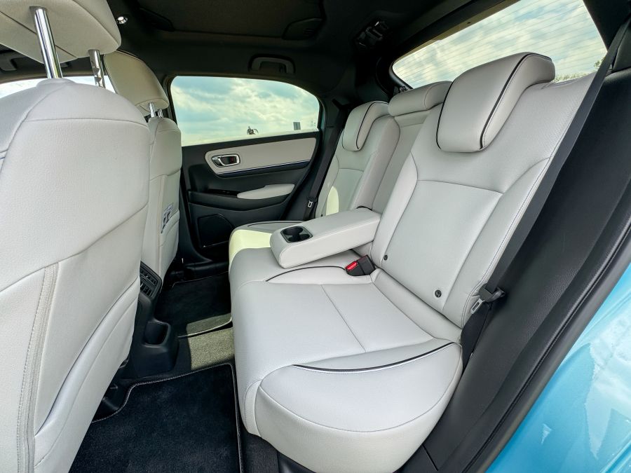 Kisbetű, nagybetű, szám és speciális karakter – Honda e:Ny1 - STYLENEWS - Mobility - e%3ANy1 teszt, Honda e%3ANy1 teszt, Honda elektromos teszt, 