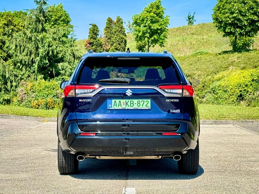 Az érett gyümölcs a legízletesebb – Sukuki Across 2,5l PHEV E-4WD - STYLENEWS - Mobility - Suzuki Across PHEV teszt, Suzuki Across plug-in hybrid teszt, Suzuki Across teszt, 