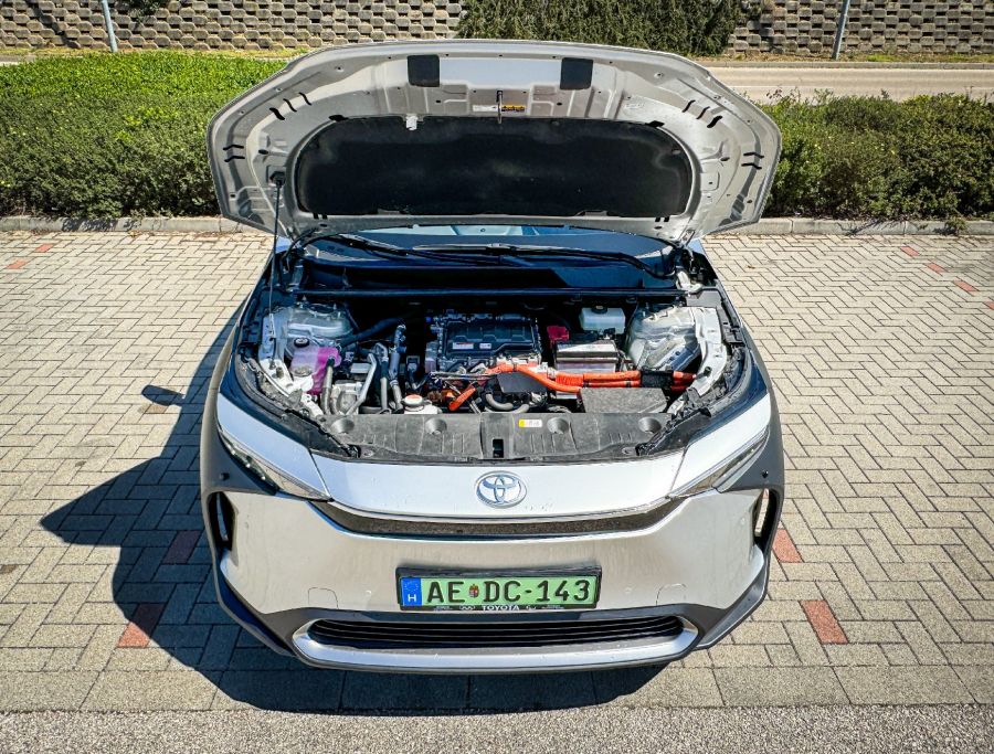 MZ/X azaz Üzenet a jövőből – Toyota BZ4X - STYLENEWS - Mobility - BZ4X teszt, Elektromos Toyota teszt, Toyota BZ4X teszt, 