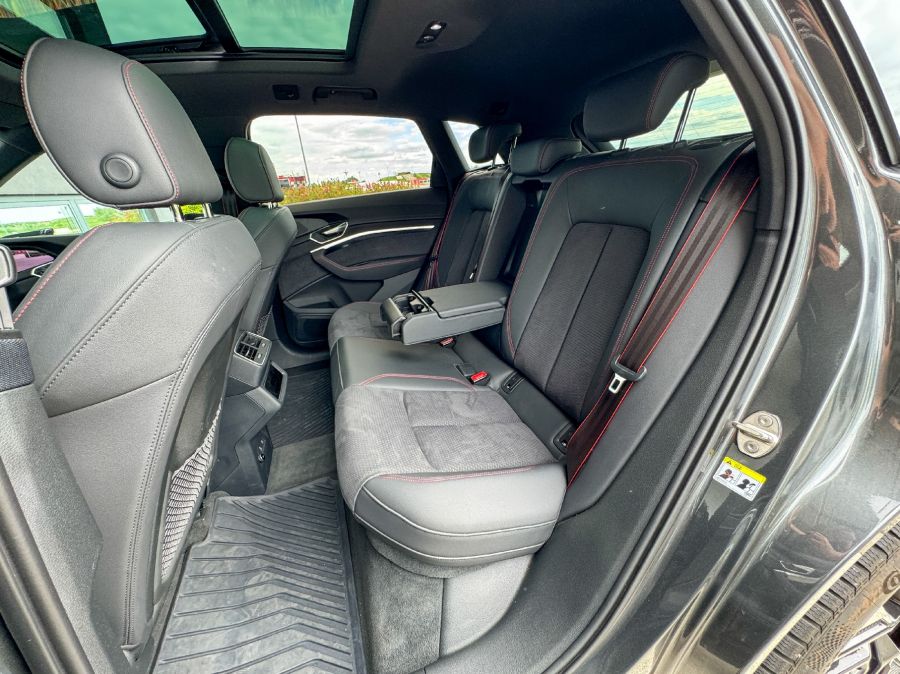 Vajon ez a technológia csúcsa? – Audi Q8 Sportback e-tron 55 - STYLENEWS - Mobility - Audi Q8 e-tron, Audi Q8 Sportback e-tron 55 teszt, Q8 e-tron utánfutó teszt, 