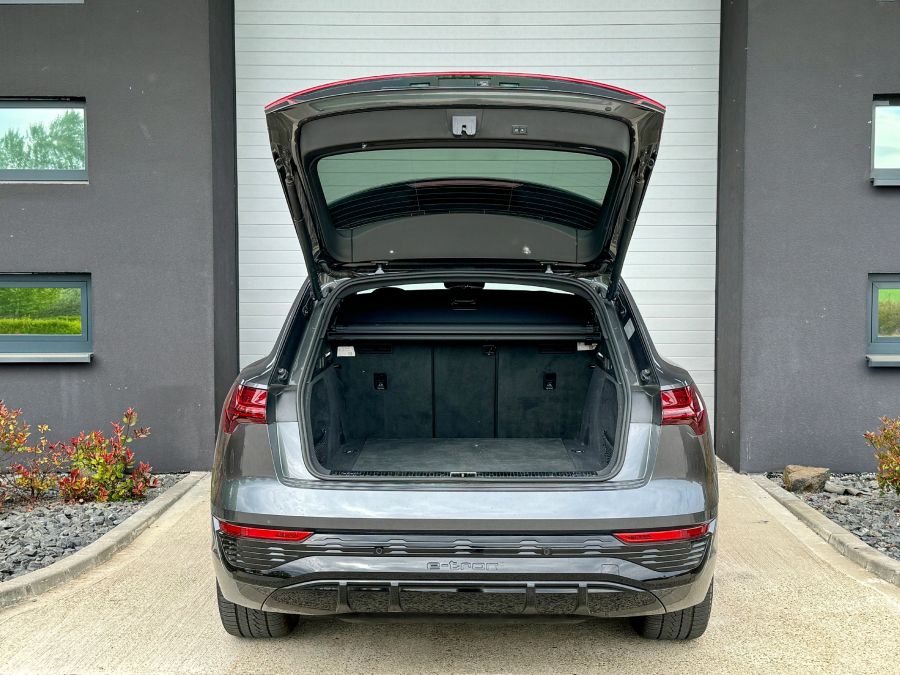 Vajon ez a technológia csúcsa? – Audi Q8 Sportback e-tron 55 - STYLENEWS - Mobility - Audi Q8 e-tron, Audi Q8 Sportback e-tron 55 teszt, Q8 e-tron utánfutó teszt, 