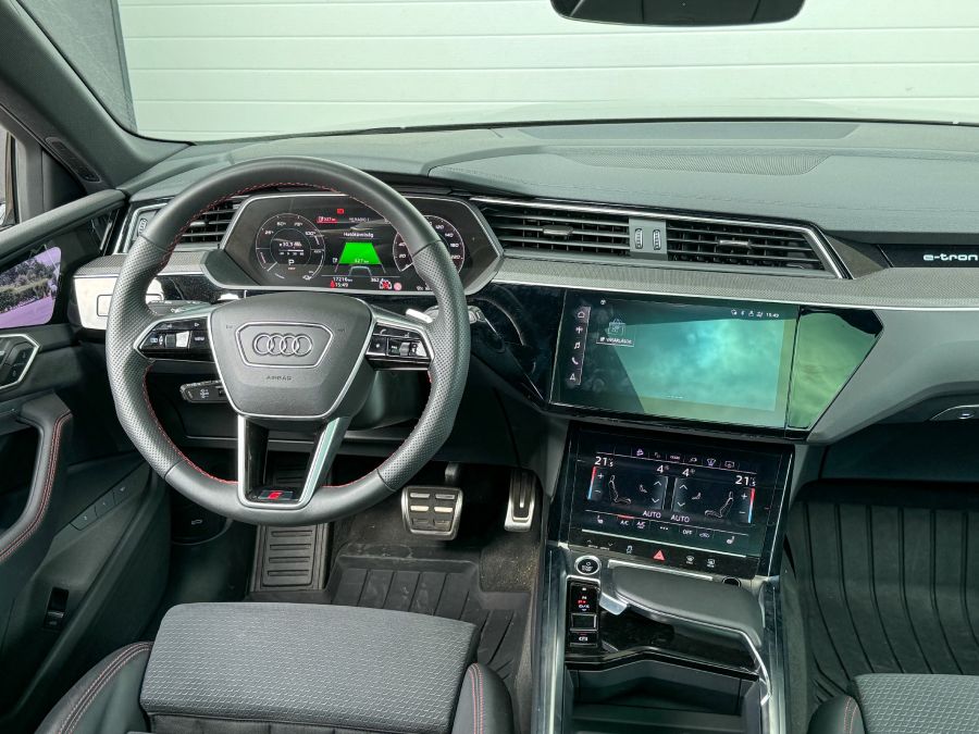 Vajon ez a technológia csúcsa? – Audi Q8 Sportback e-tron 55 - STYLENEWS - Mobility - Audi Q8 e-tron, Audi Q8 Sportback e-tron 55 teszt, Q8 e-tron utánfutó teszt, 