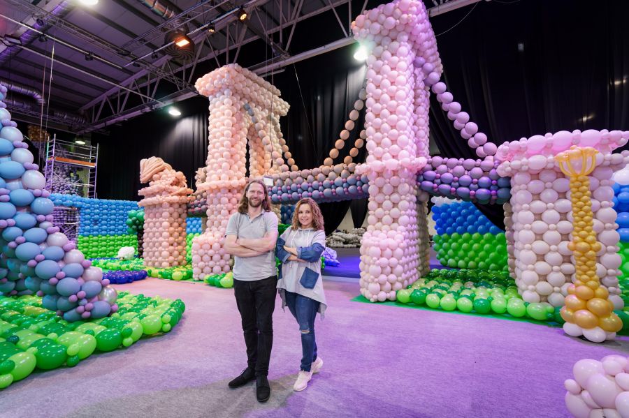 Ilyet még nem láttunk! Lufivilágot építettek és elhozták Budapestre - STYLENEWS -  - bok csarnok, lufiland, lufiland budapest, lufivilág, programok budapest, 