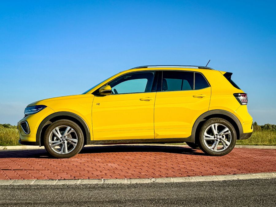 Fiatalos városi vagány – VW T-Cross R-Line 1.5 TSi DSG - STYLENEWS - Mobility - t cross r line teszt, vw t cross teszt, VW T-cross R Line 1.5 TSI teszt, VW tcross teszt, 