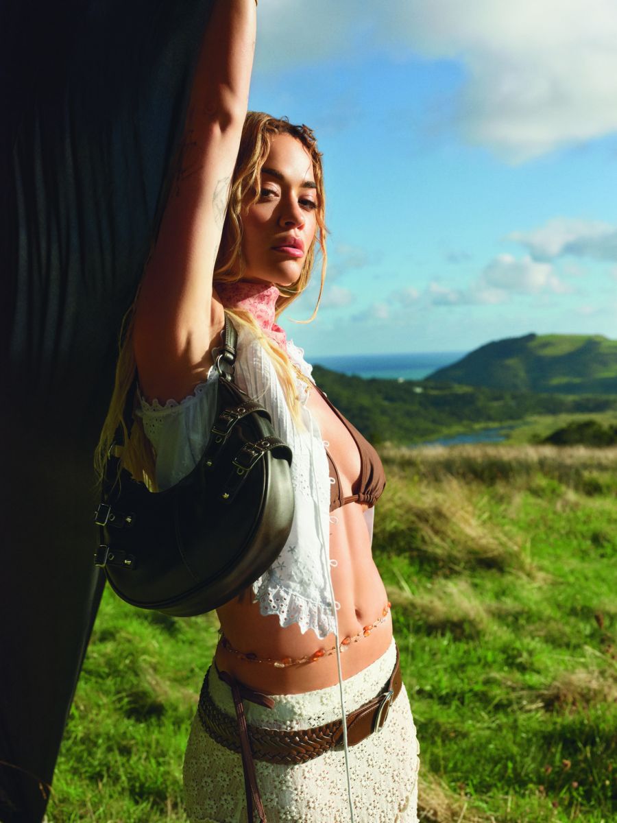 Fesztiválok által inspirált kollekciót dob piacra Rita Orával a Primark - DIVAT&STÍLUS - STYLENEWS - outfit, primark, primark aréna, primark arena vélemények, primark budapest, primark magyarország, primark online, primark webshop, rita ora, 