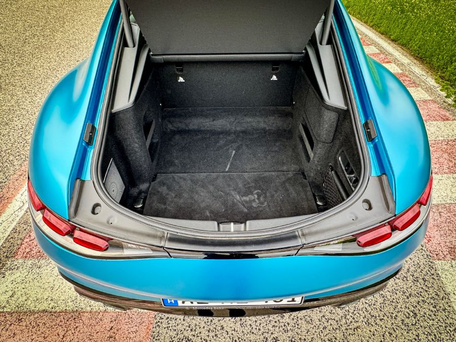 Ha öregszel csak a játék ára lesz több – Mercedes-AMG GT 63 Coupé 4-Matic+ - STYLENEWS - Mobility - 2024 Mercedes-AMG GT 63 Coupé teszt, AMg GT 63 teszt, Mercedes GT 63 teszt, mercedes-amg gt 63 s v8 biturbo, Mercedes-AMG GT63 Coupé teszt, 