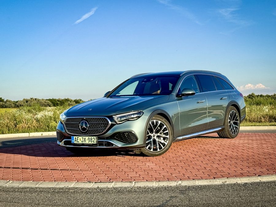 Az egyetlen Mercedes, amelyik piszkosan is menő - Mercedes-Benz E300de 4Matic All-Terrain - STYLENEWS - Mobility - 2024 mercedes e All terrain teszt, 2024 mercedes-benz e300de All-terrain teszt, e300 mercedes 2024, e300de, e300de kombi, e300de mercedes, e300de mercedes teszt, 