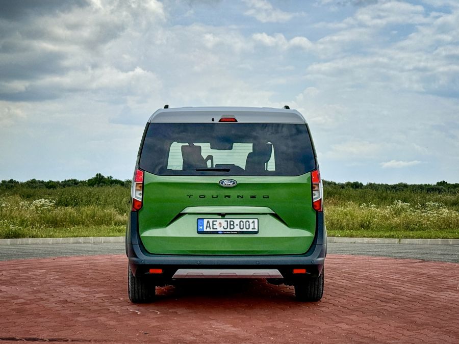 Jó koncepció lehetne – Ford Tourneo Courier Active - STYLENEWS - Mobility - 2024 ford tourneo courier active tes, ford touneo courier teszt, touneo courier active teszt, tourneo courier, 