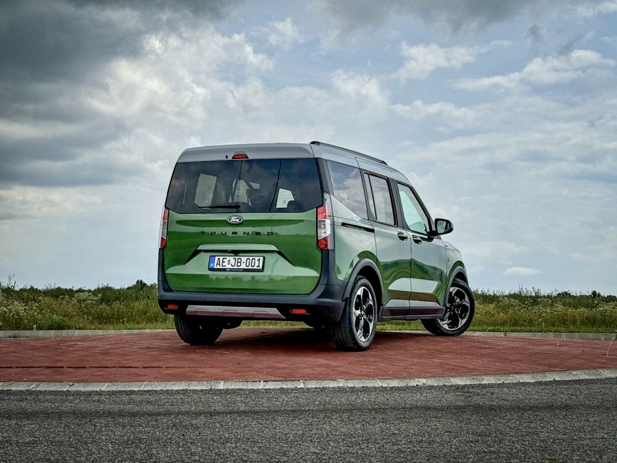 Jó koncepció lehetne – Ford Tourneo Courier Active - STYLENEWS - Mobility - 2024 ford tourneo courier active tes, ford touneo courier teszt, touneo courier active teszt, tourneo courier, 