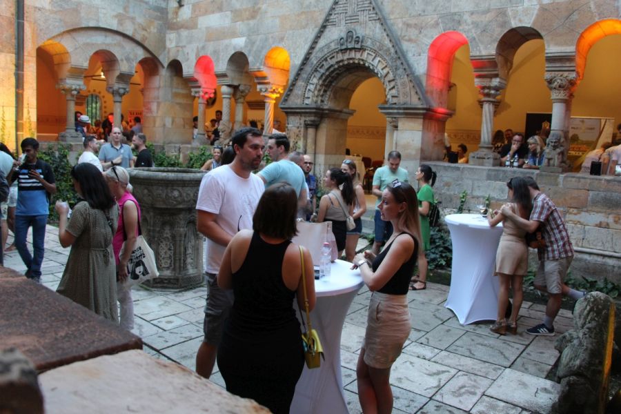 Ismét Magyar Bor Napja - KOCCINTÁS 2024 a Vajdahunyadvárban! - STYLENEWS - Rendezvények - bor, magyar bor napja, vajdahunyad vára, 