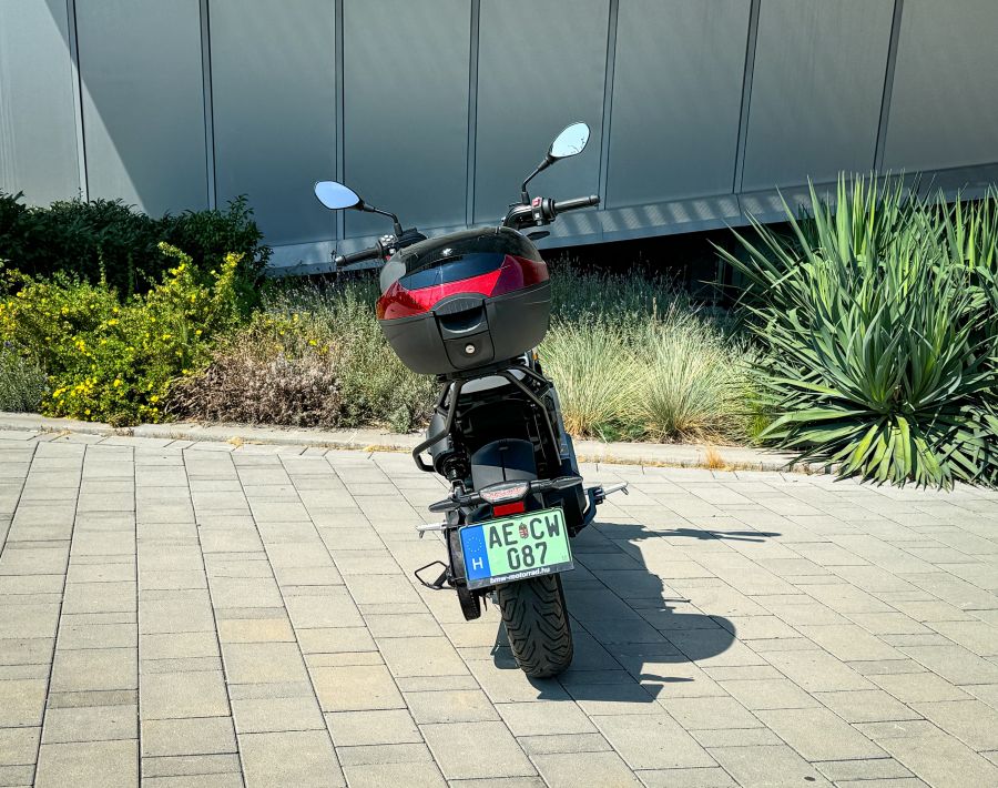 Ha újra fiatal lennék – BMW CE 02 - STYLENEWS - Mobility - BMW ce02 teszt, ce02 bmw, ce02 BMW teszt, 