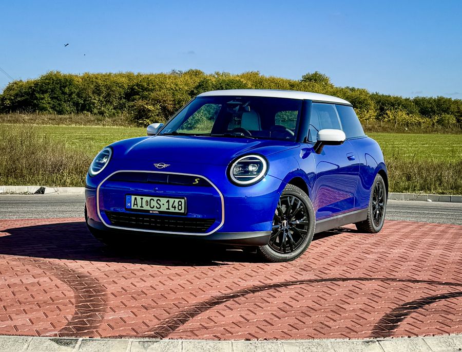 Az elektromos kicsi – Mini Cooper SE - STYLENEWS - Mobility - 2024 Mini Cooper SE teszt, 2024 Mini elektromos, Mini Cooper elektromos teszt, Mini Cooper SE teszt, 