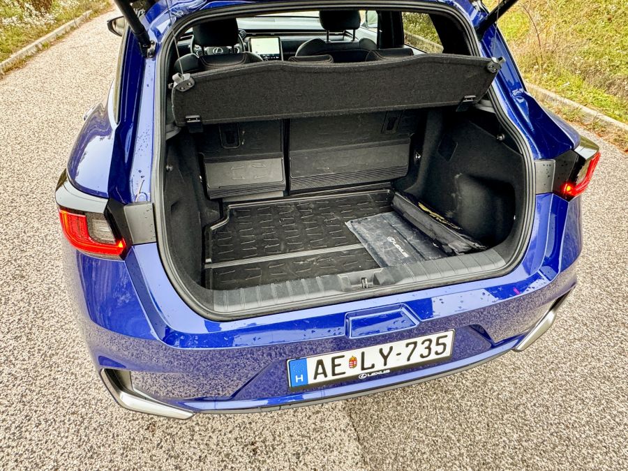 Lexus LBX: A Stílusos Kicsi SUV Nagy Szíve - STYLENEWS - Mobility - lbx, lbx teszt, lexus, lexus lbx, lexus lbx teszt, lexus suv, 