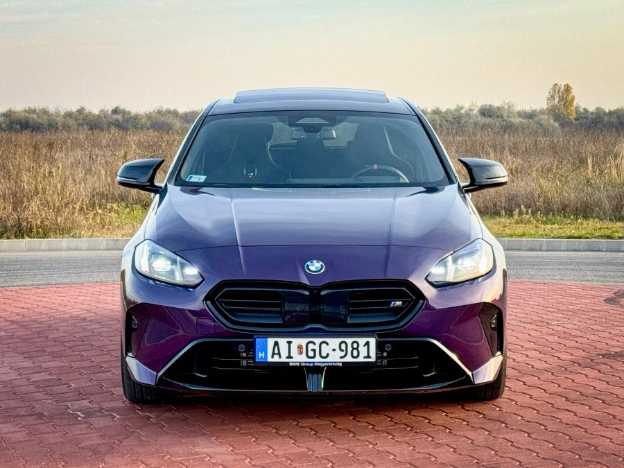 Formálódó jövő – BMW M135 xDrive - STYLENEWS - Mobility - 2024 BMW M135 teszt, BMW M1 teszt, BMW M135 teszt, BMW M135 xDrive teszt, 