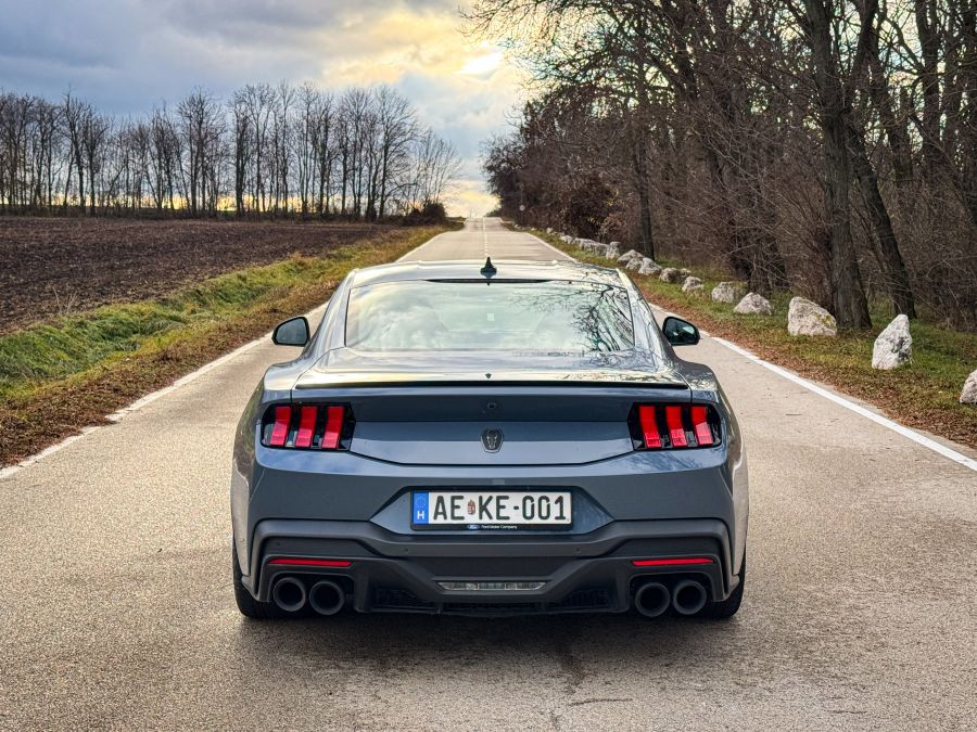 Utolsó felvonás? Ford Mustang Dark Horse 5.0 V8 - Mobility -  - ford, ford mustang, ford mustang dark horse, ford mustang dark horse teszt, ford mustang teszt, mustang, mustang dark horse, mustang teszt, 
