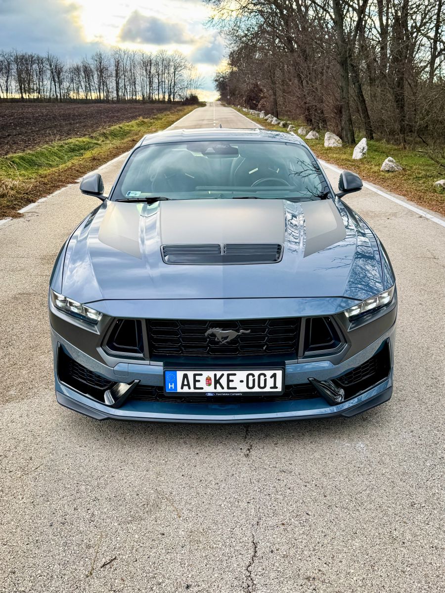 Utolsó felvonás? Ford Mustang Dark Horse 5.0 V8 - Mobility -  - ford, ford mustang, ford mustang dark horse, ford mustang dark horse teszt, ford mustang teszt, mustang, mustang dark horse, mustang teszt, 