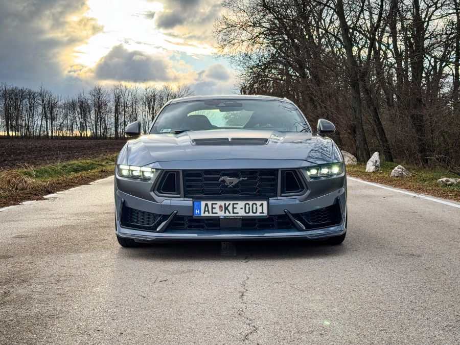 Utolsó felvonás? Ford Mustang Dark Horse 5.0 V8 - Mobility -  - ford, ford mustang, ford mustang dark horse, ford mustang dark horse teszt, ford mustang teszt, mustang, mustang dark horse, mustang teszt, 