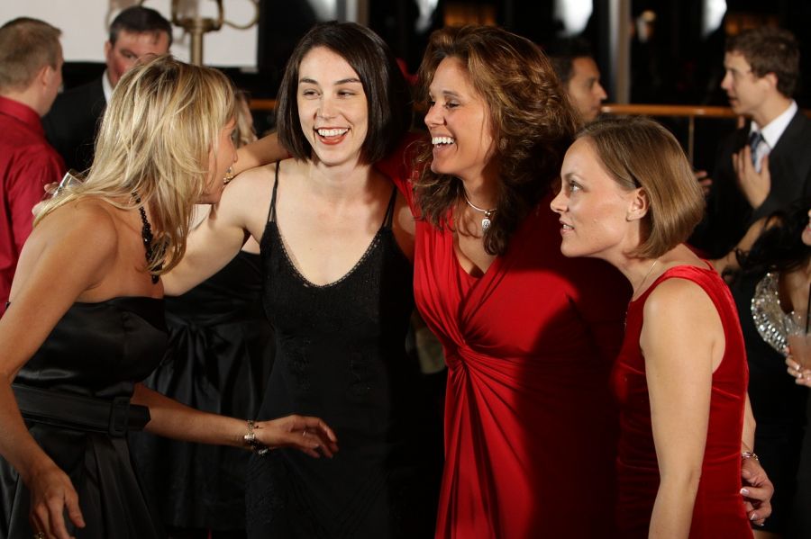 Az elegáns ruhák nem csak év végén jönnek jól! - DIVAT&STÍLUS -  - elegáns ruhák, Szilveszteri ruha, 