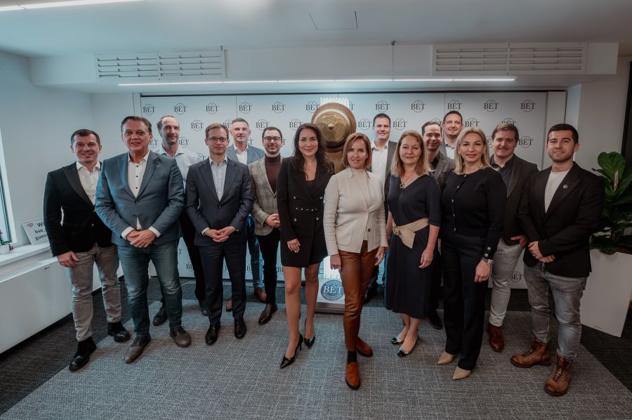 Bajnokok reggelije a Budapesti Értéktőzsdén - STYLENEWS - Aktuális - Bizalom Gála, Budapesti Értéktőzsde %28BÉT%29, Leader Of The Year, 