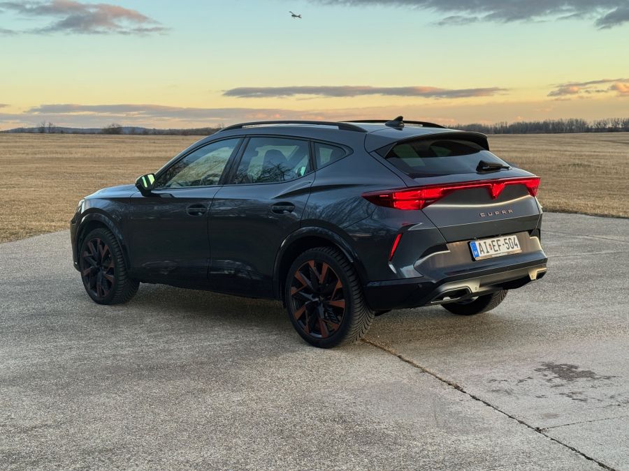 Az unalom ellen – Cupra Formentor 1.5 TSI DSG mHEV - STYLENEWS - Mobility - cupra formentor, cupra formentor 1.5 tsi mHEV teszt, cupra formentor teszt, formentor mild-hybrid teszt, 
