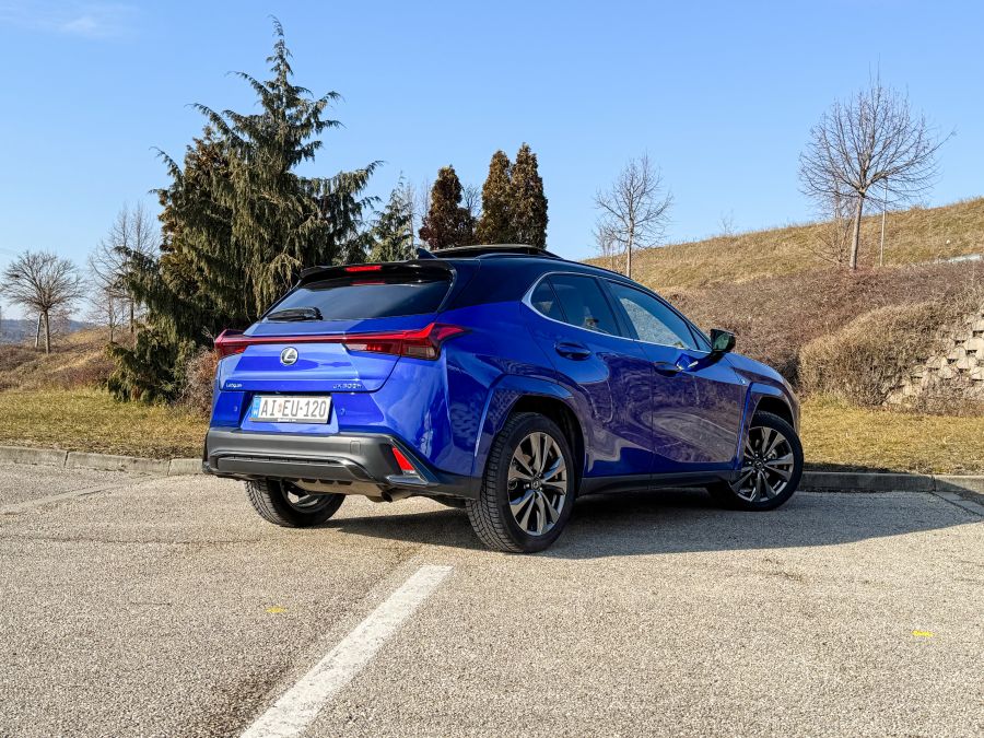 Már nem a legkisebb  -  Lexus UX 300h F Sport - Mobility -  - lexus, lexus ux, lexus ux 300, lexus ux 300h, 