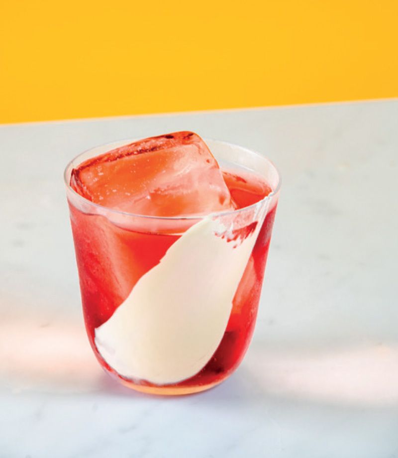 Renais Gin – Emma Watson prémium ginkülönlegessége már Magyarországon is elérhető - STYLELIFE - STYLE LOUNGE - Emma Watson, Renais Gin, Watson család, 