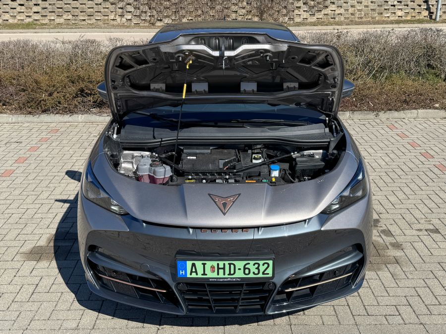 Prémium megjelenés középkategóriás áron - Cupra Tavascan - Mobility -  - cupra, cupra tavascan, cupra tavascan teszt, tavascan, 