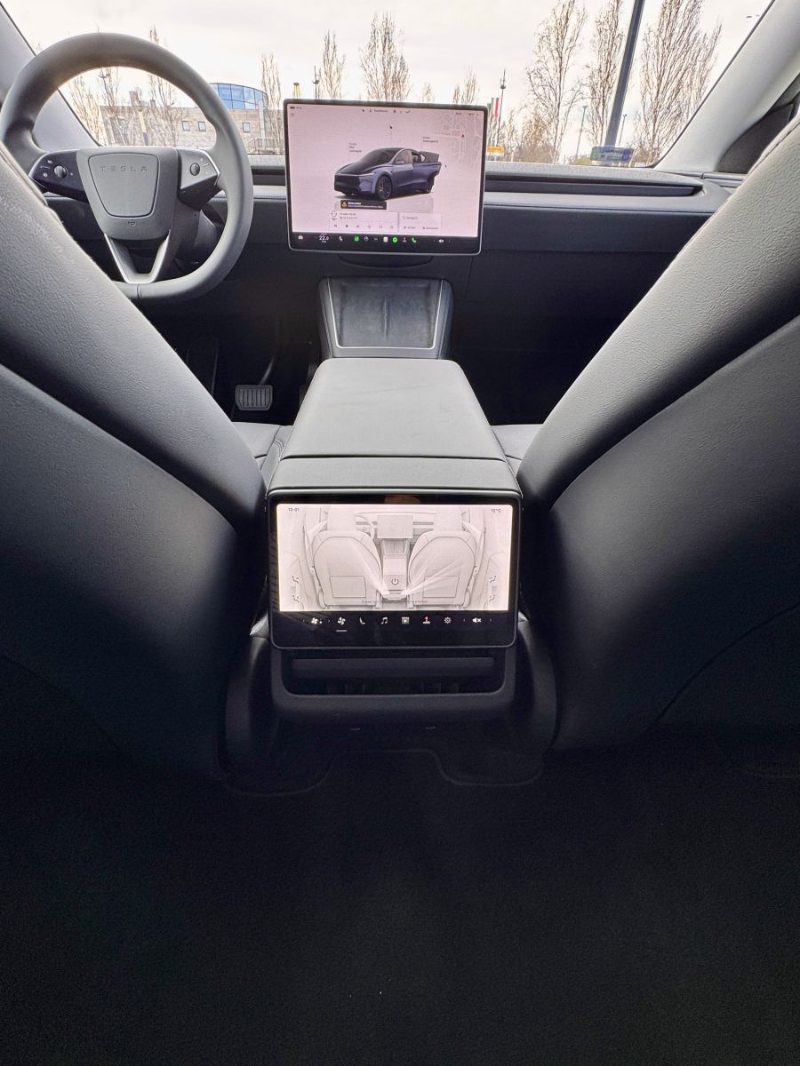 A kód neve boróka – Tesla Model Y 2025 (Juniper) - STYLENEWS - Mobility - 