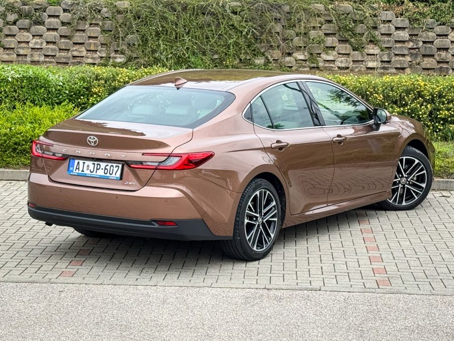 Nagy test, kis fogyasztás? Az új Toyota Camry - Mobility -  - Toyota, toyota camry, toyota camry 2025, toyota camry teszt, toyota camry2024, 