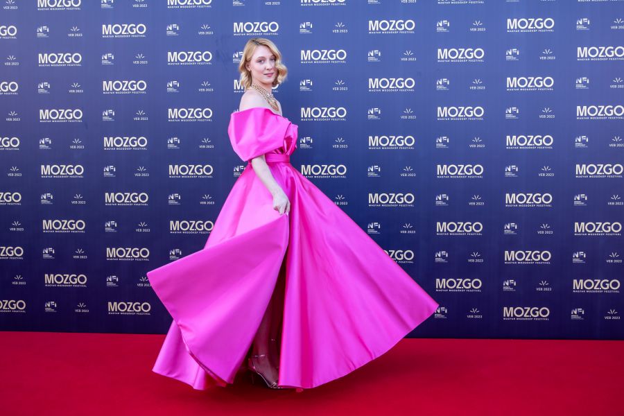 A hazai tervezők kreációiban tündököltek a sztárok és a filmesek Magyar Mozgókép Díjak gáláján - STYLENEWS - Rendezvények - ARTISTA Lakos Nóra, Csáky Attila, hazai tervezők, Magyar Divat %26 Design Ügynökség, Magyar Mozgókép Díjak, MERO - Merő Péter, navona fashion, Rujder Vivien, Tankó Erika, 