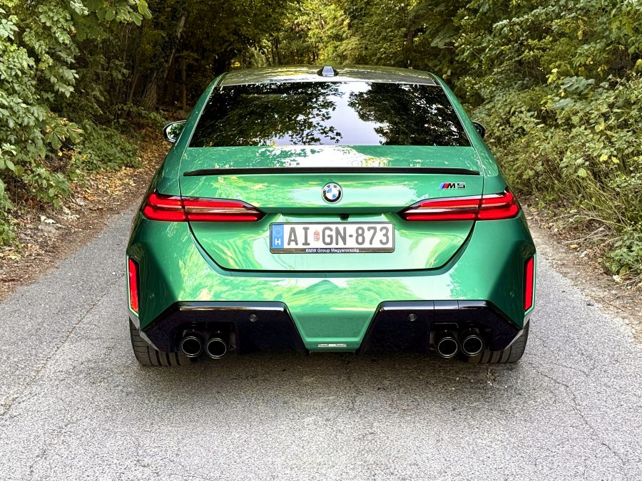 Szinte tökéletes, mégis M, mint megosztó – BMW M5 - STYLENEWS - Mobility - 2025 BMW M5 teszt, BMW M5, M5 teszt, 