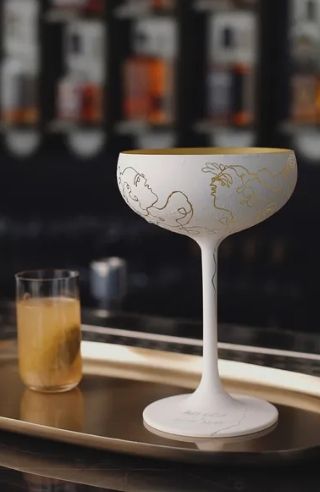 Műalkotás a műalkotásban – egyedi koktél Anna Amélie és a White Raven Skybar együttműködésében - STYLENEWS - Aktuális - koktélok, white raven skybar, 
