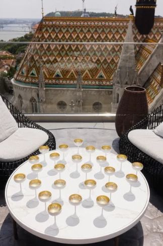 Műalkotás a műalkotásban – egyedi koktél Anna Amélie és a White Raven Skybar együttműködésében - STYLENEWS - Aktuális - koktélok, white raven skybar, 