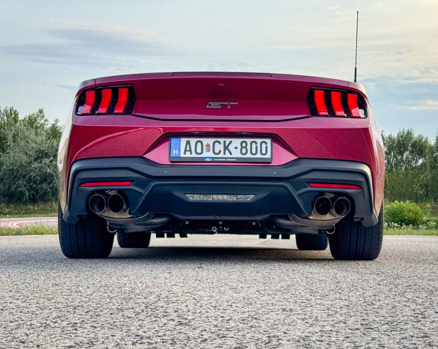 Mézédes áfonyás keménycukor – Ford Mustang GT Performance Convertible teszt - Mobility -  - ford, ford mustang, ford mustang cabrio, ford mustang convertible, ford mustang gt convertible teszt, mustang, mustang cabrio, 