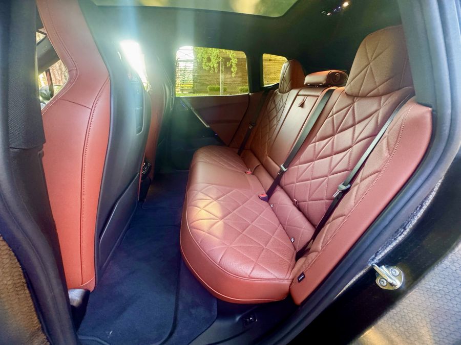 A csend hangja - BMW iX xDrive60 - STYLENEWS - Mobility - 2025 BMW iX xDrive60 teszt, BMW iX teszt, BMW iX60 teszt, 