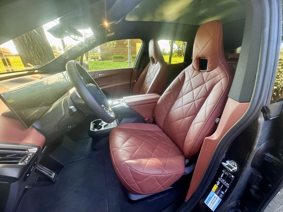 A csend hangja - BMW iX xDrive60 - STYLENEWS - Mobility - 2025 BMW iX xDrive60 teszt, BMW iX teszt, BMW iX60 teszt, 