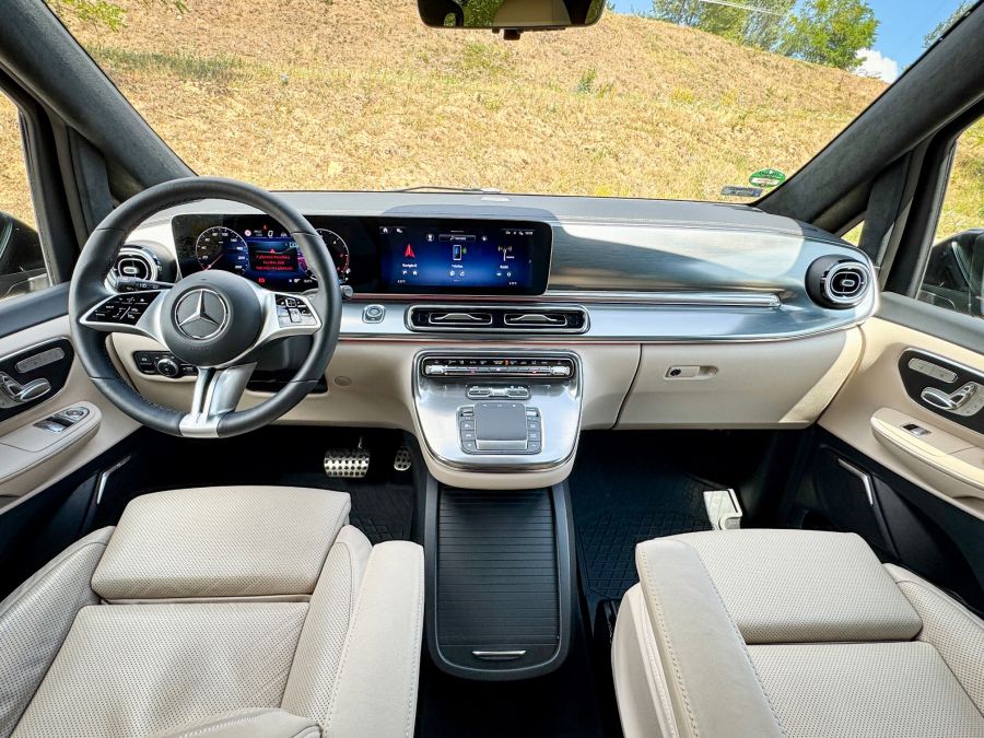 Luxus SUV helyett Luxus busz: A megújult Mercedes-Benz V 300 d 4MATIC - Mobility -  - 