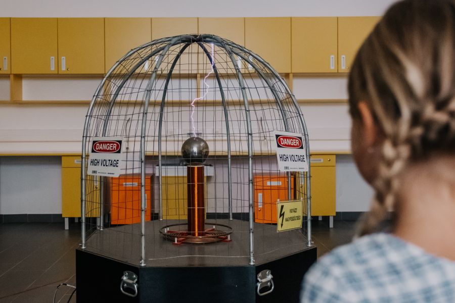 5+1 élményközpont Magyarországon, ahol szórakozva fedezheted fel a tudományt - STYLENEWS - Rendezvények - agóra debrecen, code veszprém, csodák palotája, interaktív kiállítás, mobilis győr, technológia és oktatás, tudományos élményközpont, 