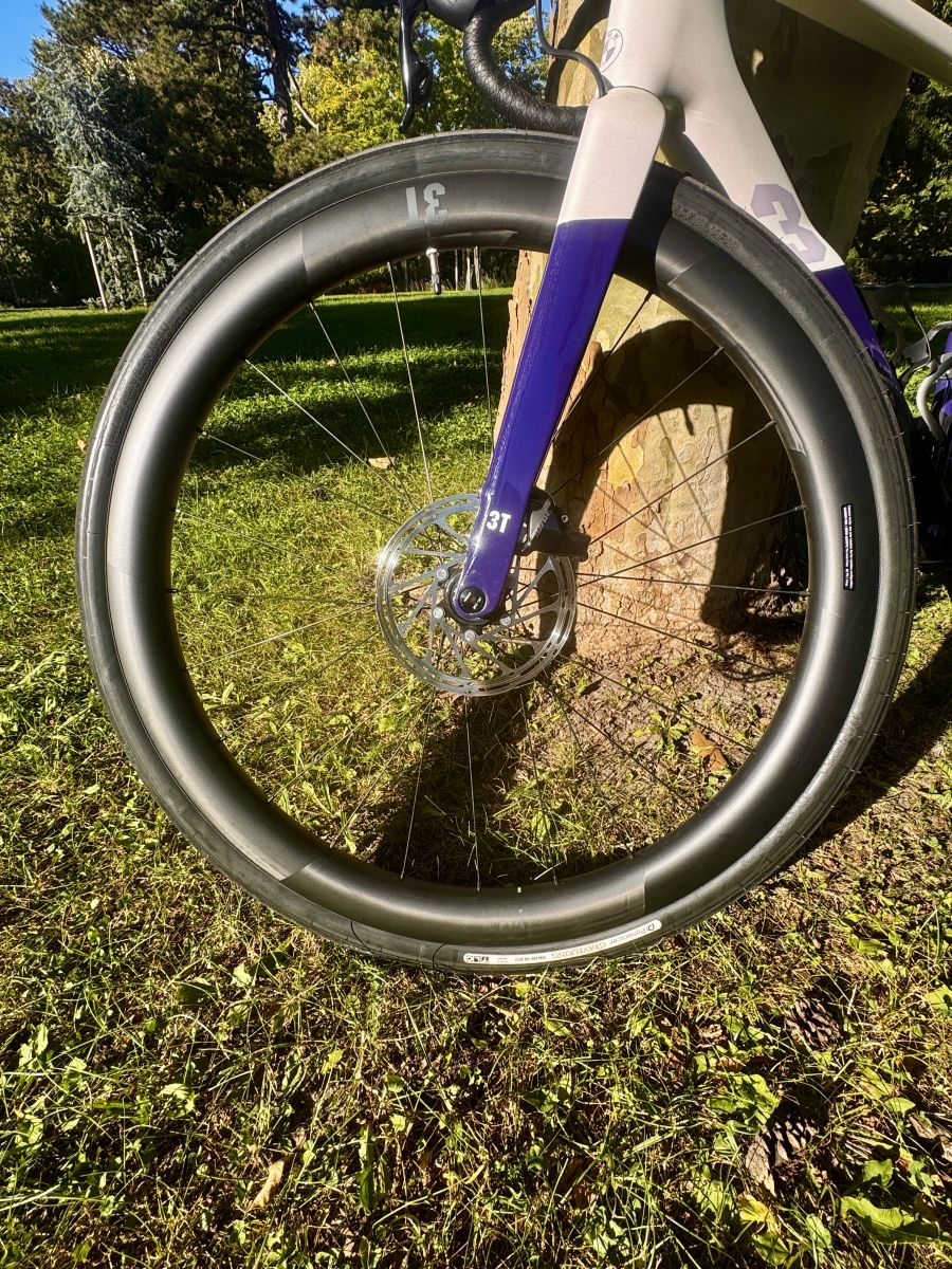 A bajor és az olasz találkozik - BMW 3T Gravel Electric - STYLENEWS - Mobility - BMW 3T gravel teszt, BMW e-bike teszt, BMW elektromos kerékpár teszt, 