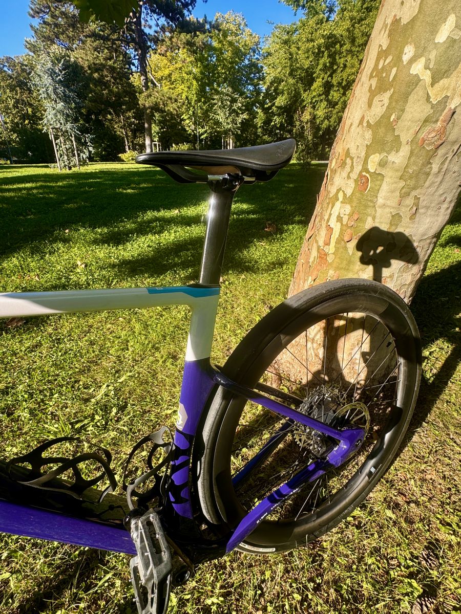 A bajor és az olasz találkozik - BMW 3T Gravel Electric - STYLENEWS - Mobility - BMW 3T gravel teszt, BMW e-bike teszt, BMW elektromos kerékpár teszt, 