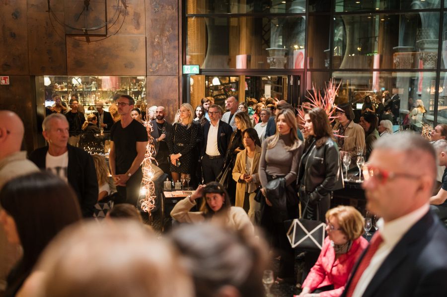 A Kibertér Természete – Dukai István kiállítása - STYLENEWS - Style ART - A Kibertér Természete, Art Corner projekt, Dukai István, Dukai István kiállítása, Hotel Clark, Leo Bistro, 