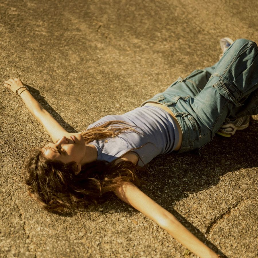 Magyar előadó énekli az Oscar-díjas rendező új filmjének betétdalát - STYLENEWS - Aktuális - Egykutya, ZÓRA, 