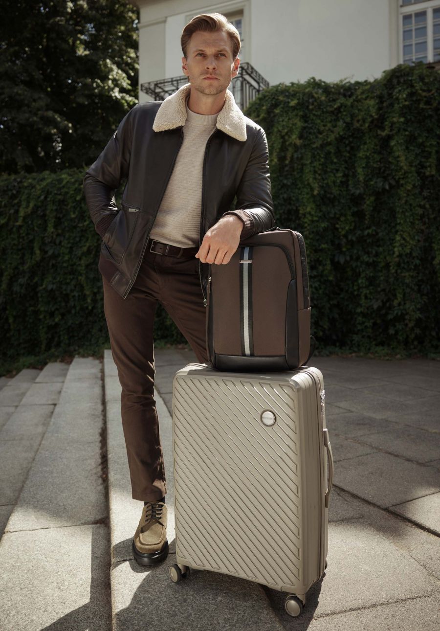 A WITTCHEN kabátjai és dzsekijei meghatározzák az idei szezon divatját - DIVAT&STÍLUS - Hírek  - URBAN ELEGANCE, WITTCHEN, 