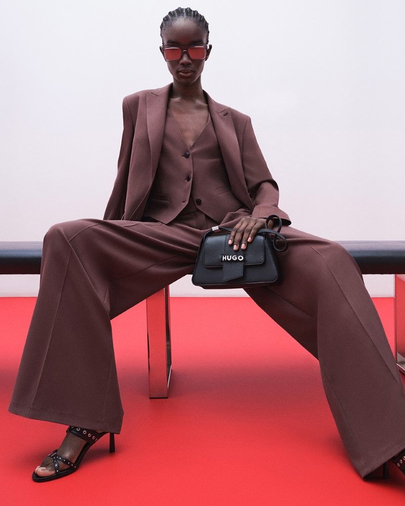 A power dressing visszatér, avagy XXL zakók, erőteljes vállak és magabiztosság - DIVAT&STÍLUS - Stílusiskola - power dressing, XXL zakók, 