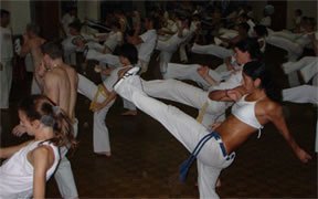 Capoeira aerobik - Egészség -  - aerobik, brazil, capoeira, capoeira aerobik, edzés, fogyás, 