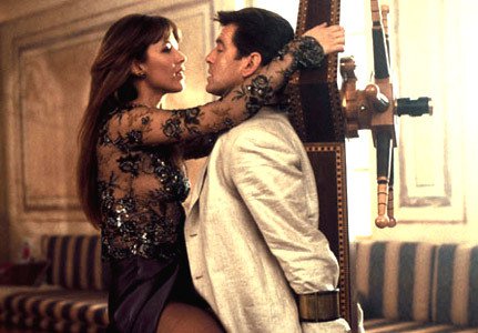 Bond lányok - Fesztelen mindennapok -  - 007, Bond lányok, James Bond, 